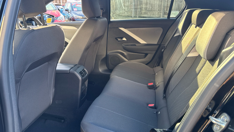 Vauxhall Astra 1.2 Turbo 130 Griffin 5dr Petrol Hatchback